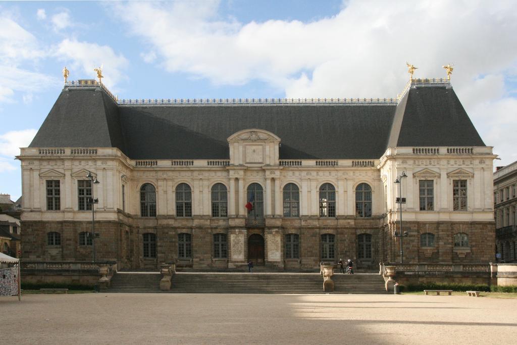 Hotel Mercure Rennes Cesson エクステリア 写真