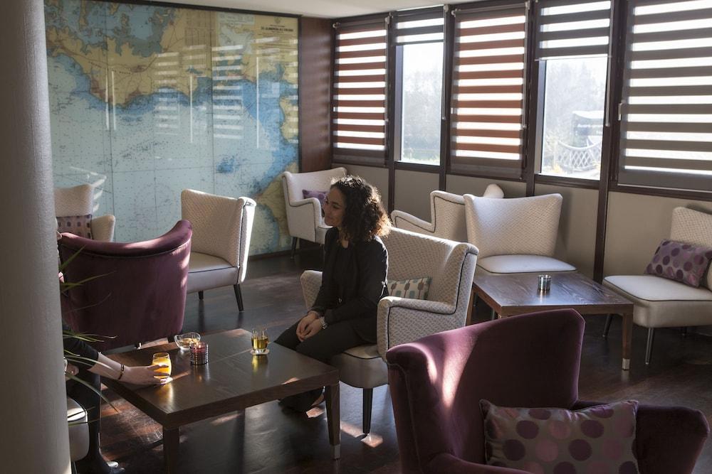 Hotel Mercure Rennes Cesson エクステリア 写真