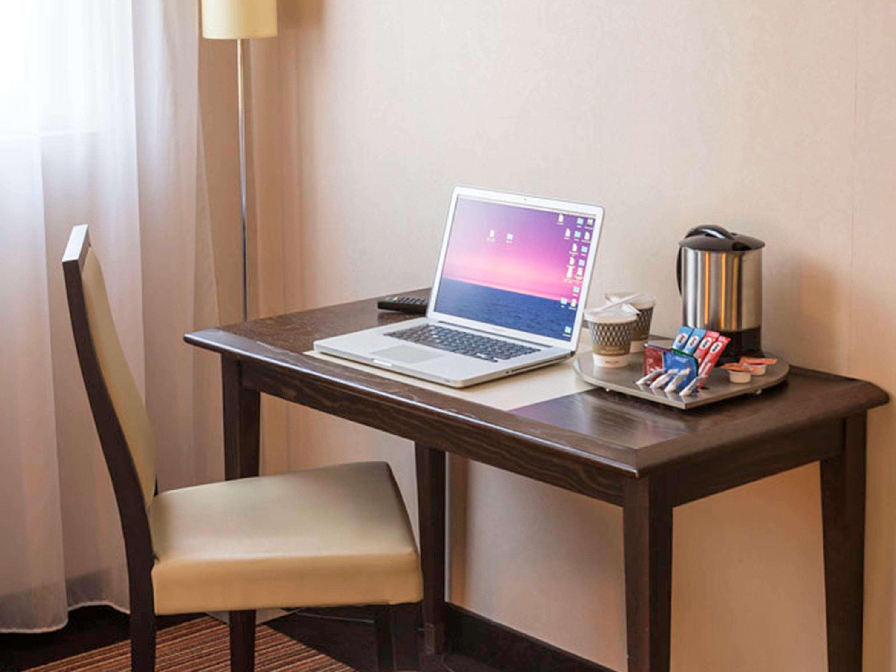 Hotel Mercure Rennes Cesson エクステリア 写真