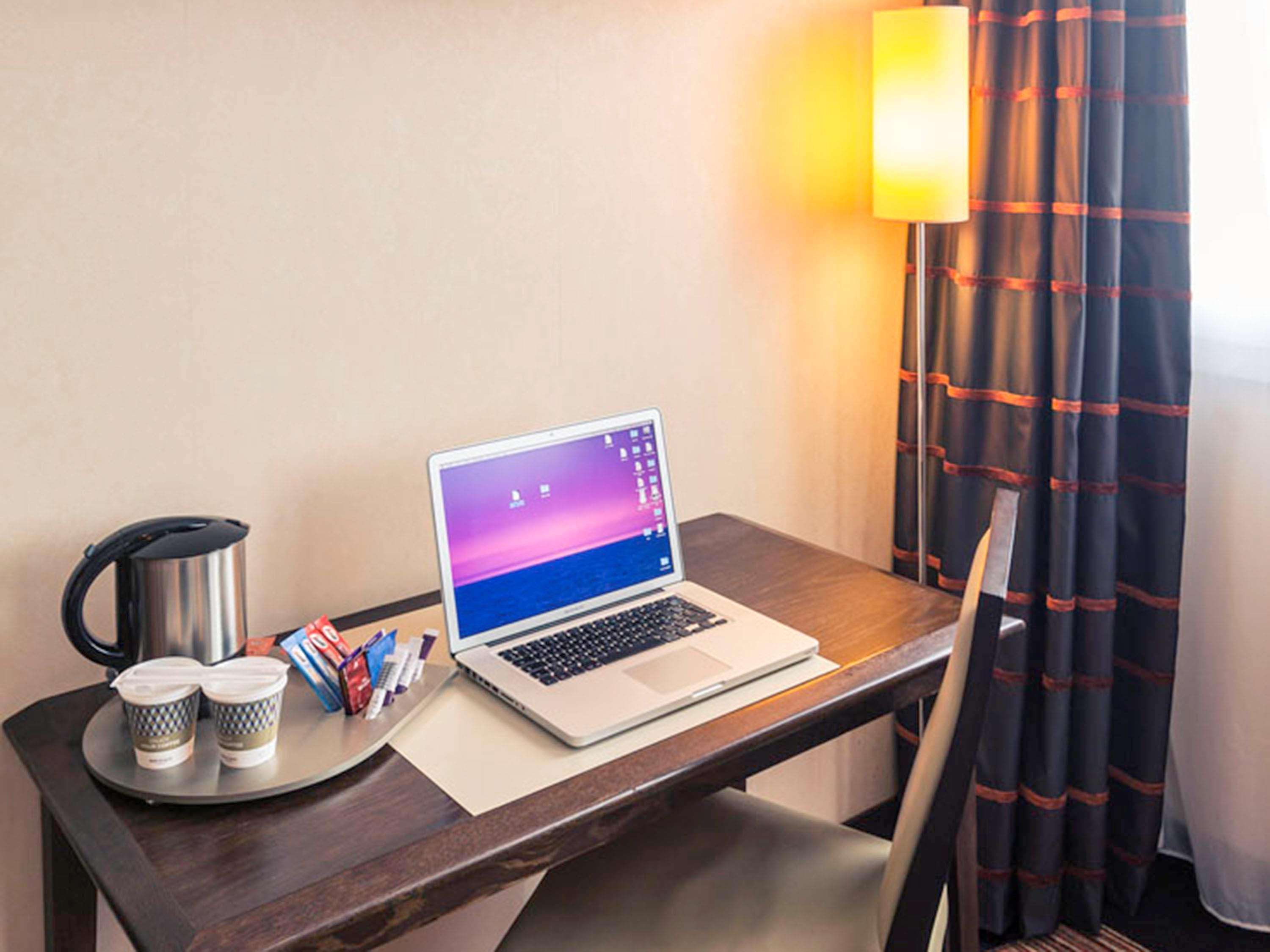 Hotel Mercure Rennes Cesson エクステリア 写真