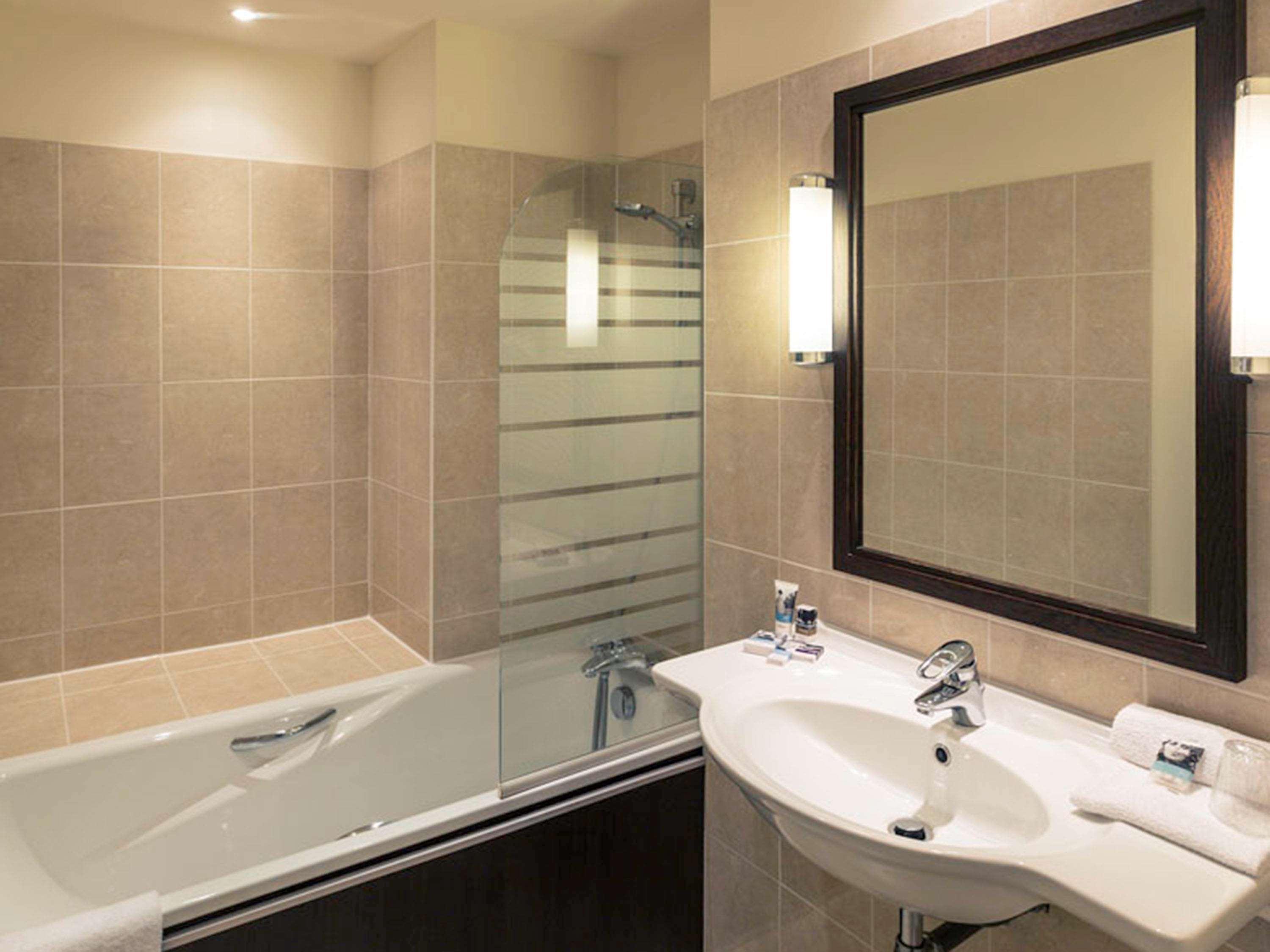 Hotel Mercure Rennes Cesson エクステリア 写真