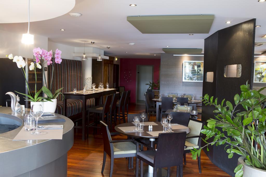 Hotel Mercure Rennes Cesson エクステリア 写真